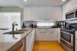 Newly renovated Kitchen with Quartz countertops